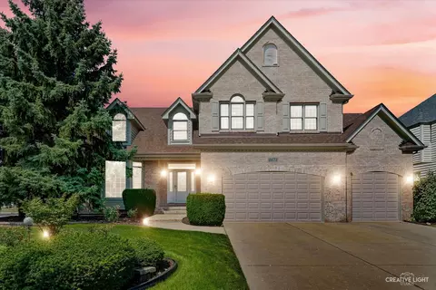 2671 Charlestowne Ln, Naperville, IL 60564