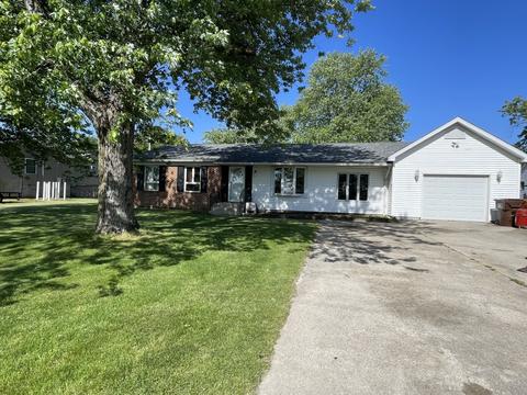 1995 N 1950 East Rd, Watseka, IL 60970
