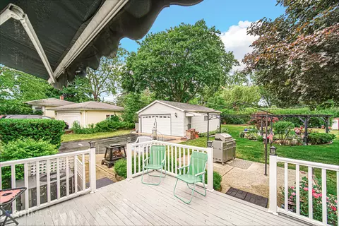 202 Spring Ct, Roselle, IL 60172 photo 21