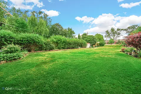 202 Spring Ct, Roselle, IL 60172 photo 24