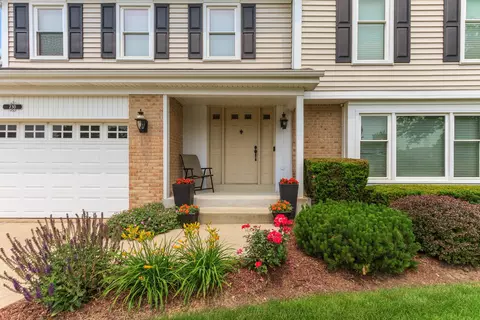 730 Kenmare Dr, Des Plaines, IL 60016 photo 6