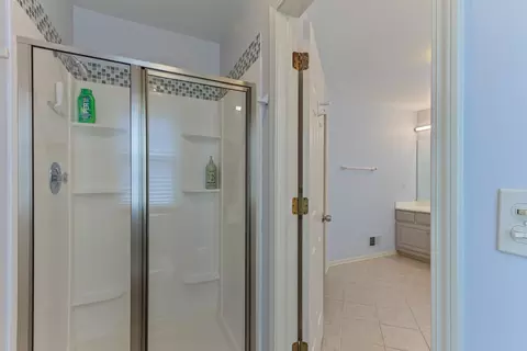 730 Kenmare Dr, Des Plaines, IL 60016 photo 24