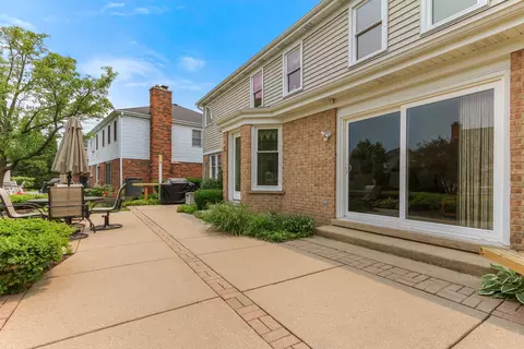 730 Kenmare Dr, Des Plaines, IL 60016 photo 4