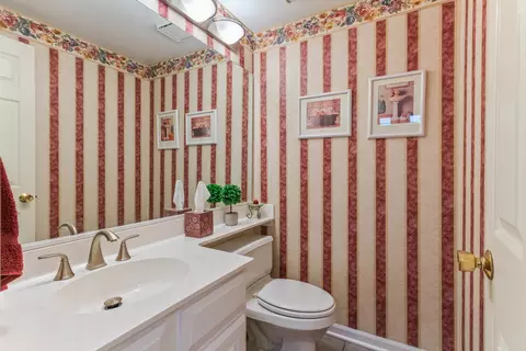 730 Kenmare Dr, Des Plaines, IL 60016 photo 19
