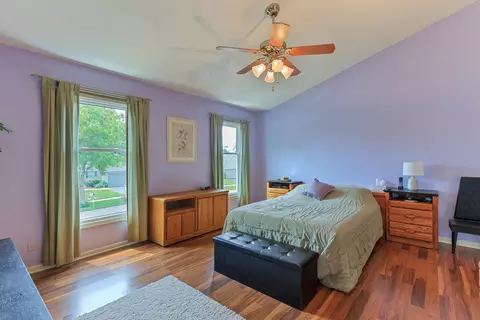 730 Kenmare Dr, Des Plaines, IL 60016 photo 20