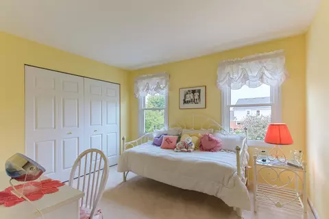 730 Kenmare Dr, Des Plaines, IL 60016 photo 25