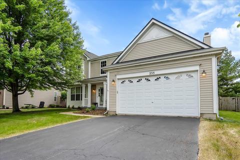 255 Hampton Rd, Sugar Grove, IL 60554