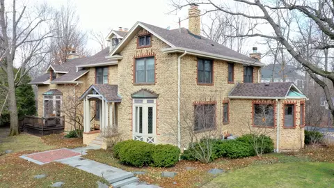 406 Brierhill Rd, Deerfield, IL 60015