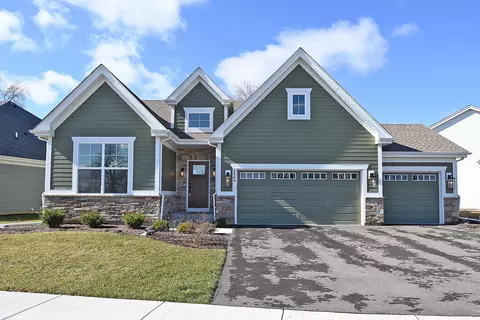 1569 Dempsey Dr, Saint Charles, IL 60174