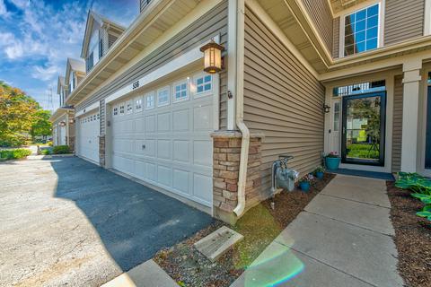 556 S Jade Ln, Round Lake, IL 60073