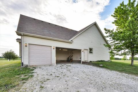 2042 E Spring Rd, Mazon, IL 60444 photo 25