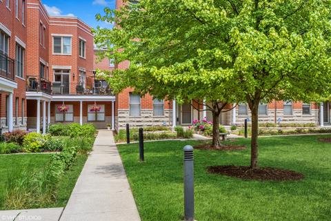 4010 N Clark St #O, Chicago, IL 60613