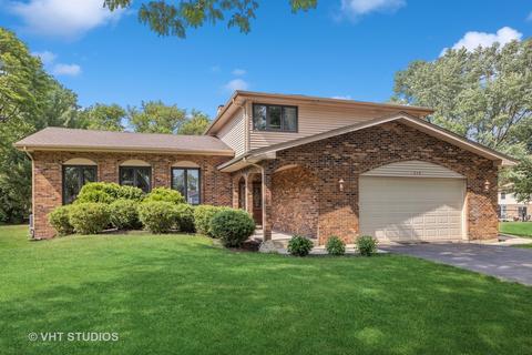 1310 Regency Grove Dr, Darien, IL 60561