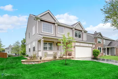 1775 Ellington Dr, Aurora, IL 60503