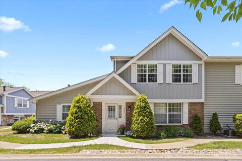 1520 Timber Trl #17-B, Wheaton, IL 60189