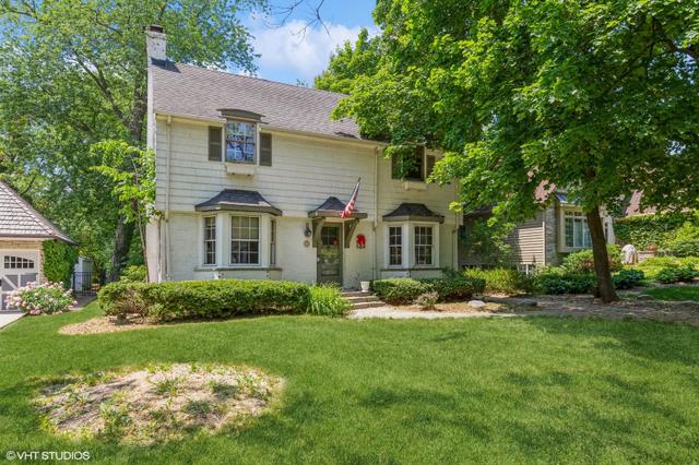 630 Sycamore Rd, Barrington, IL 60010