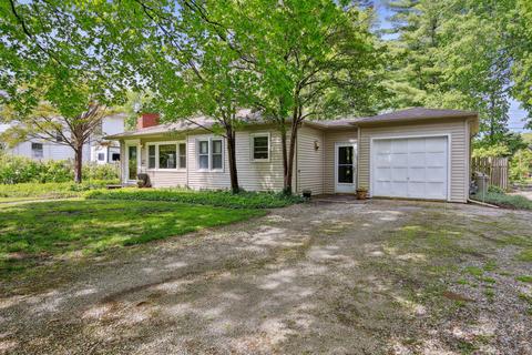 309 Davidson Dr, Champaign, IL 61821 photo 2