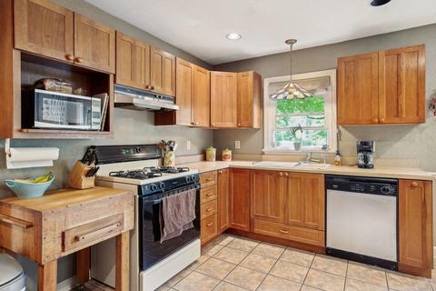 309 Davidson Dr, Champaign, IL 61821 photo 9