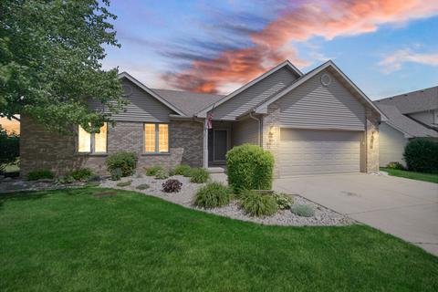 331 E Butler Ave, Grant Park, IL 60940
