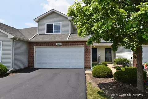 321 Capitol Dr #B, Sugar Grove, IL 60554