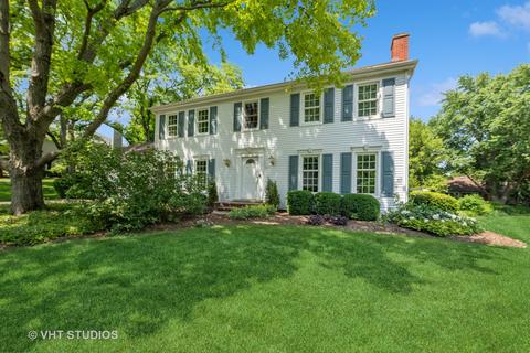 1260 Burr Oak Ln, Barrington, IL 60010