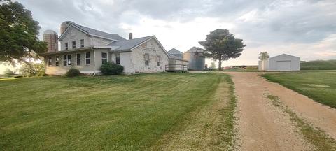 27109 Telegraph Rd, Milledgeville, IL 61051