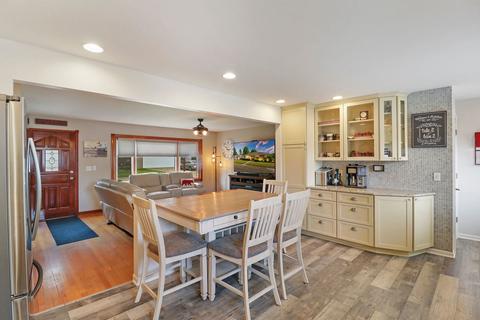 201 Clay St, Algonquin, IL 60102 photo 4