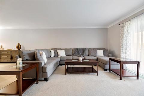 650 Murray Ln #407, Des Plaines, IL 60016 photo 17