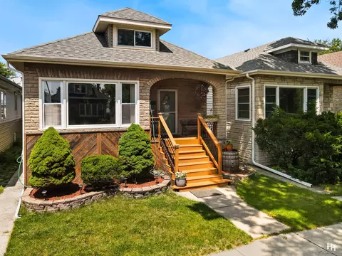 5316 W Warwick Ave, Chicago, IL 60641