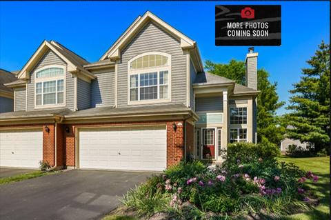 272 Manor Dr #A, Buffalo Grove, IL 60089