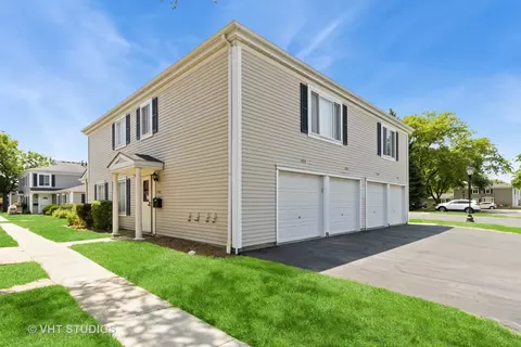 1535 Quaker Ln #111D, Prospect Heights, IL 60070