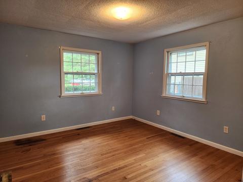 1825 Crescent Dr, Champaign, IL 61821 photo 7