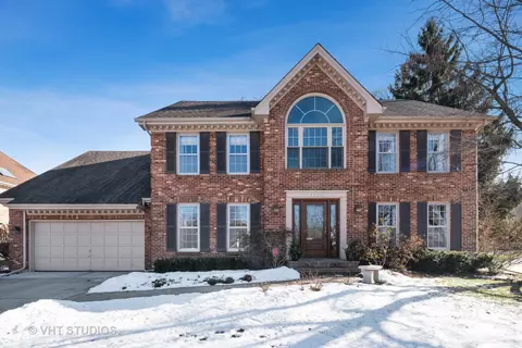 1300 Foothill Dr, Wheaton, IL 60189