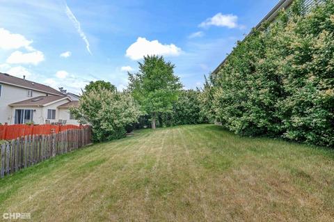 821 Teasel Ln, Aurora, IL 60504 photo 5