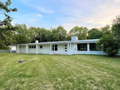 1 N264 Ridgeland Ave, West Chicago, IL 60185