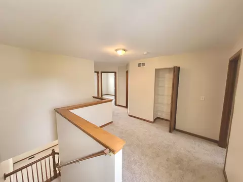24213 Walnut Cir W, Plainfield, IL 60585 photo 5