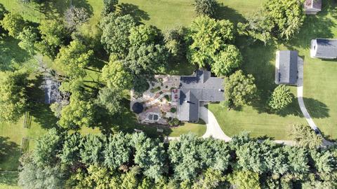 14111 Hansberry Rd, Rockton, IL 61072