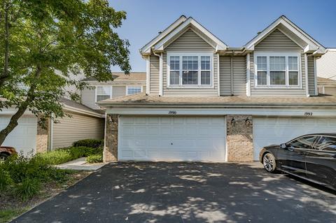 1990 Town Dr, Naperville, IL 60565