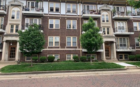 408 N Prairie St #12A, Champaign, IL 61820