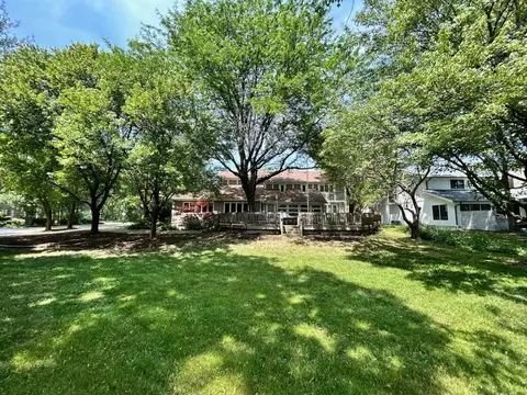 782 E Gartner Rd, Naperville, IL 60540 photo 9