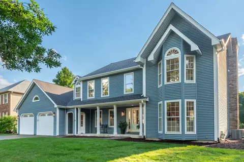 1129 Johnson Dr, Naperville, IL 60540