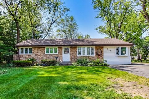 611 67th Pl, Willowbrook, IL 60527