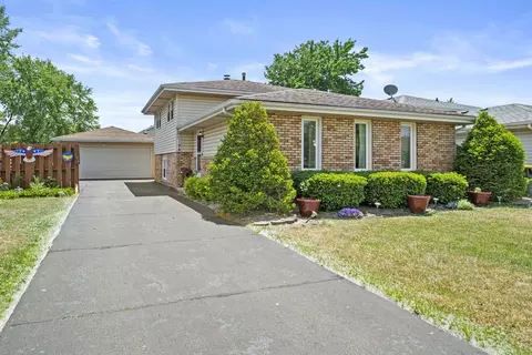 194 W 31st St, South Chicago Heights, IL 60411