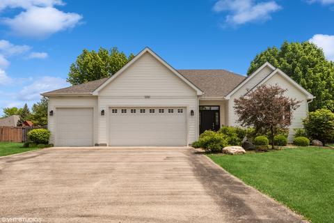 12161 Magnolia Ct, Plainfield, IL 60585