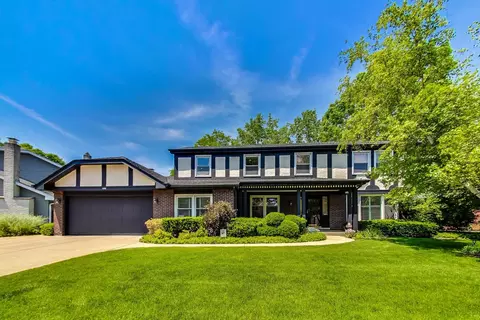 1352 Wessling Dr, Northbrook, IL 60062