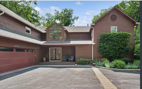 800 Dean Ave, Highland Park, IL 60035