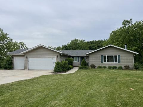 45 W177 Burlington Rd, Burlington, IL 60109