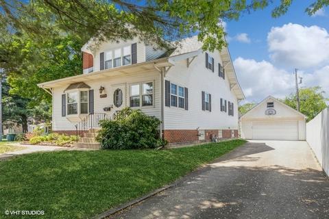 18330 Sherman St, Lansing, IL 60438