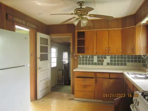 16436 Central Park Ave, Markham, IL 60428 photo 3
