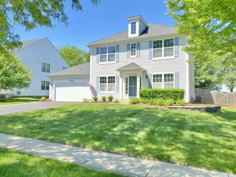 11395 Middletown Ln, Huntley, IL 60142